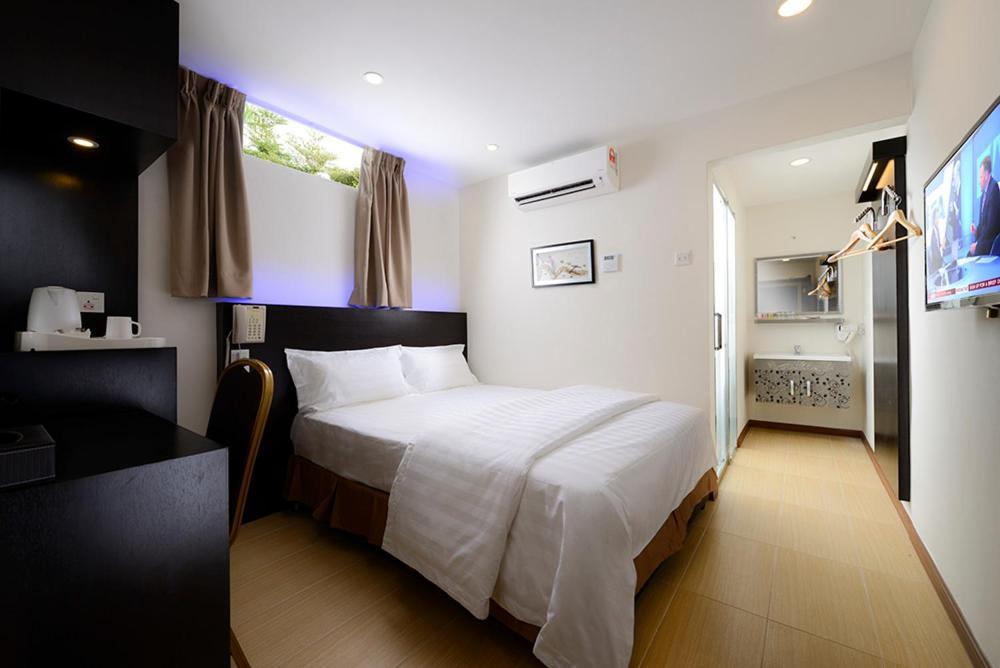 Ernes Hotel Bayu Mutiara Bukit Mertajam Kültér fotó